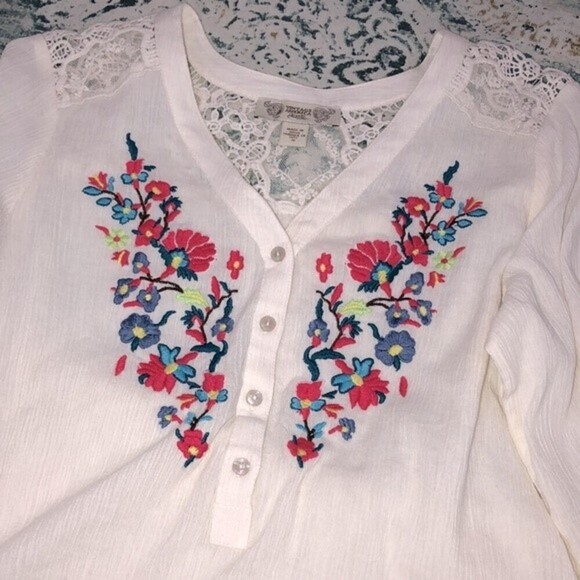 Vintage America size small ivory embroidered top - Picture 5 of 5